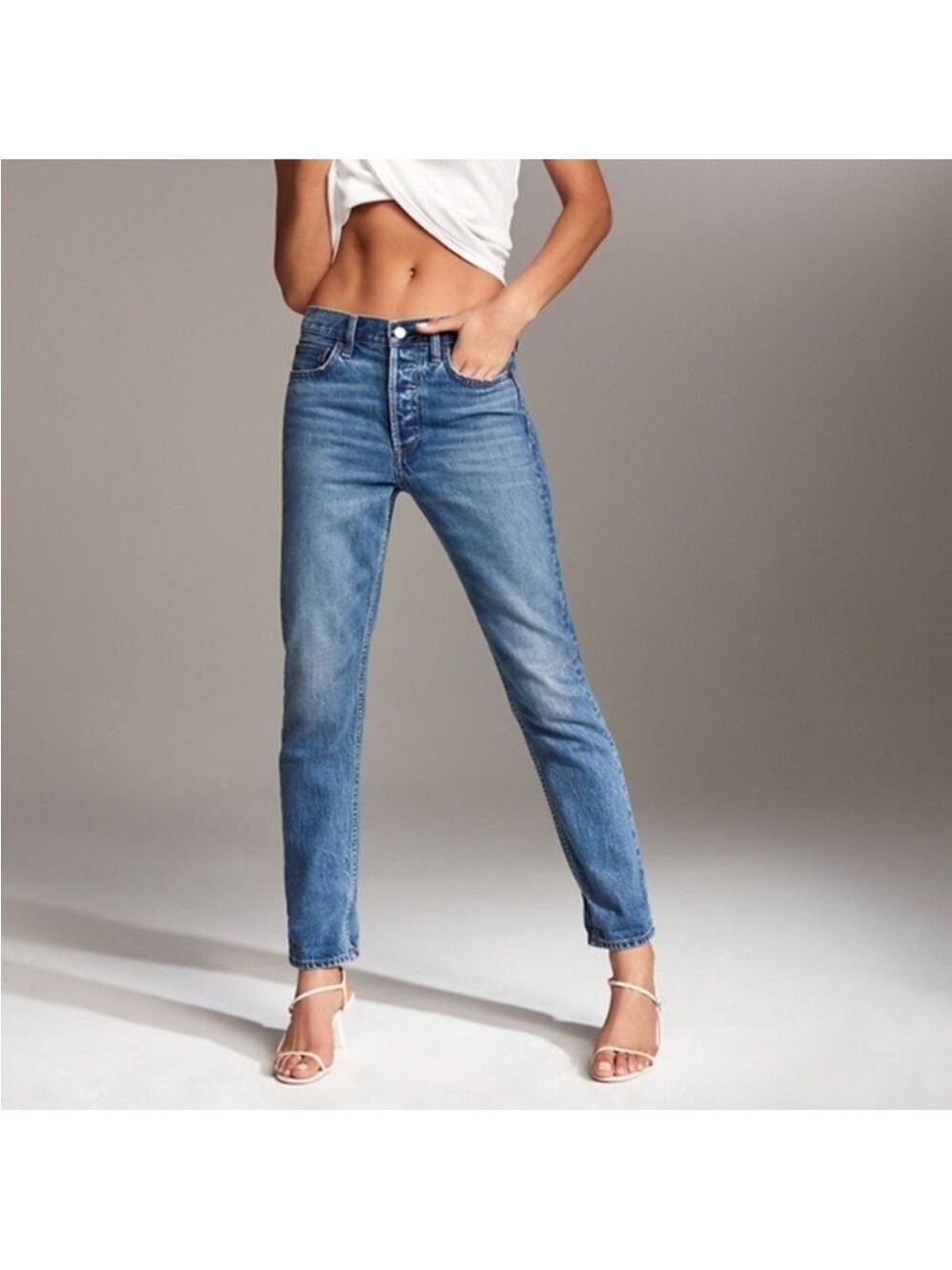 Aritzia Denim Forum The Ex Boyfriend Jeans in Blue Sz 25